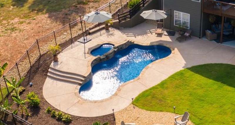 Latham Fiberglass Tanning Ledges